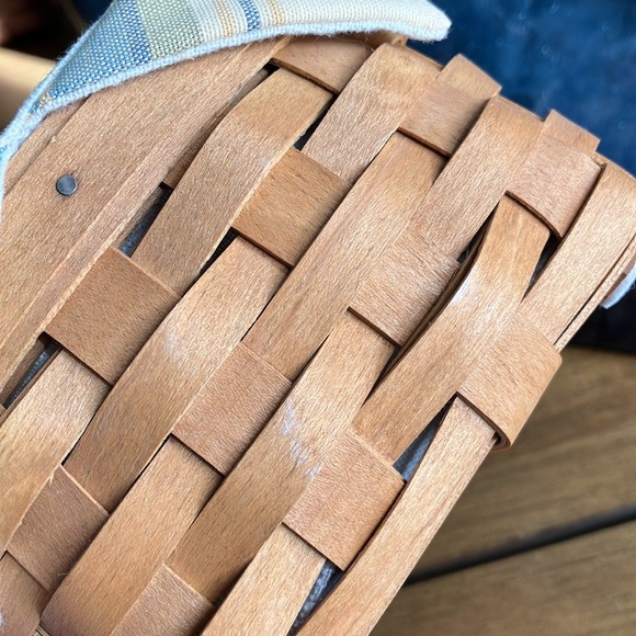 Longaberger Basket 🧺 - Picture 8 of 8